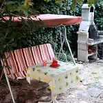 Maison d'hôtes With Garden - Zuvan Split