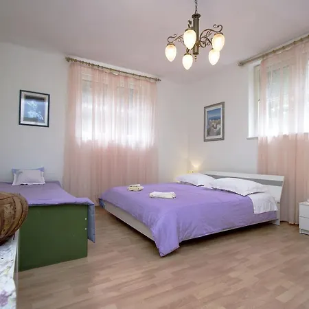 With Garden - Zuvan 3* Split