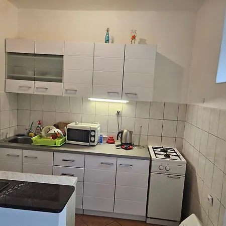 Guest House With Garden - Zuvan Gasthof Split