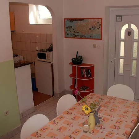 Гостевой дом With Garden - Zuvan 3*